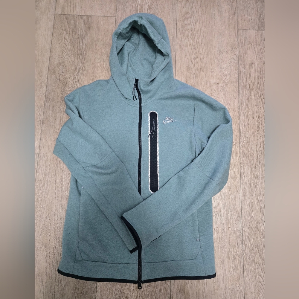 Nike tech hoodie